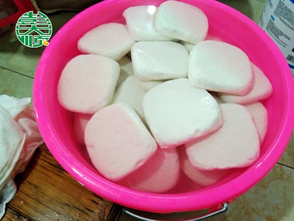 江苏常州客户用彭大顺豆腐机做的特色小包豆腐